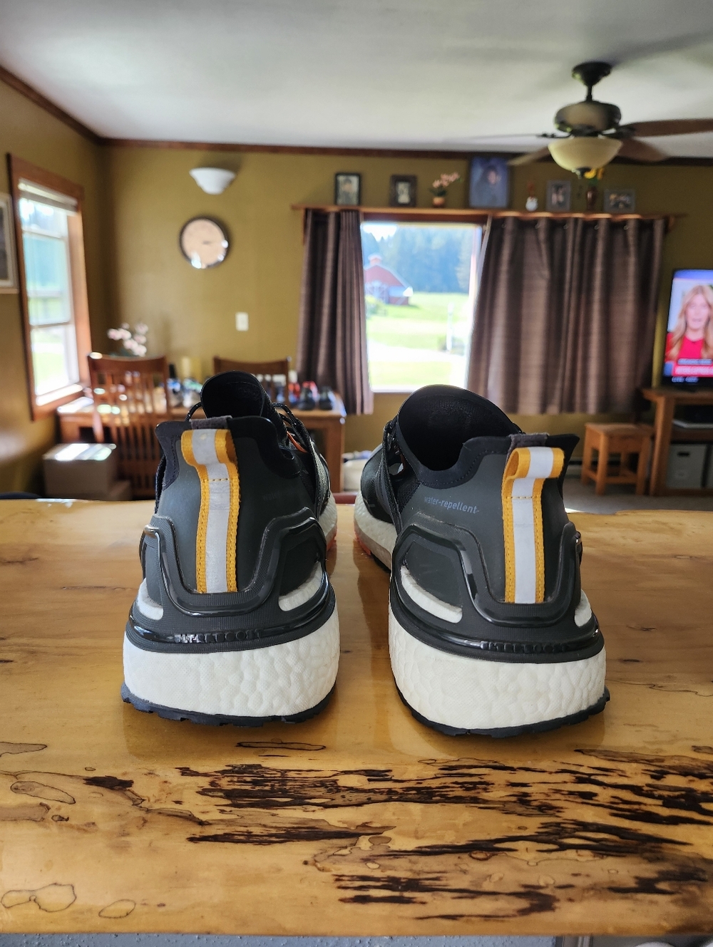 Adidas UltraBoost Cold Rdy. - Picture 5 of 7